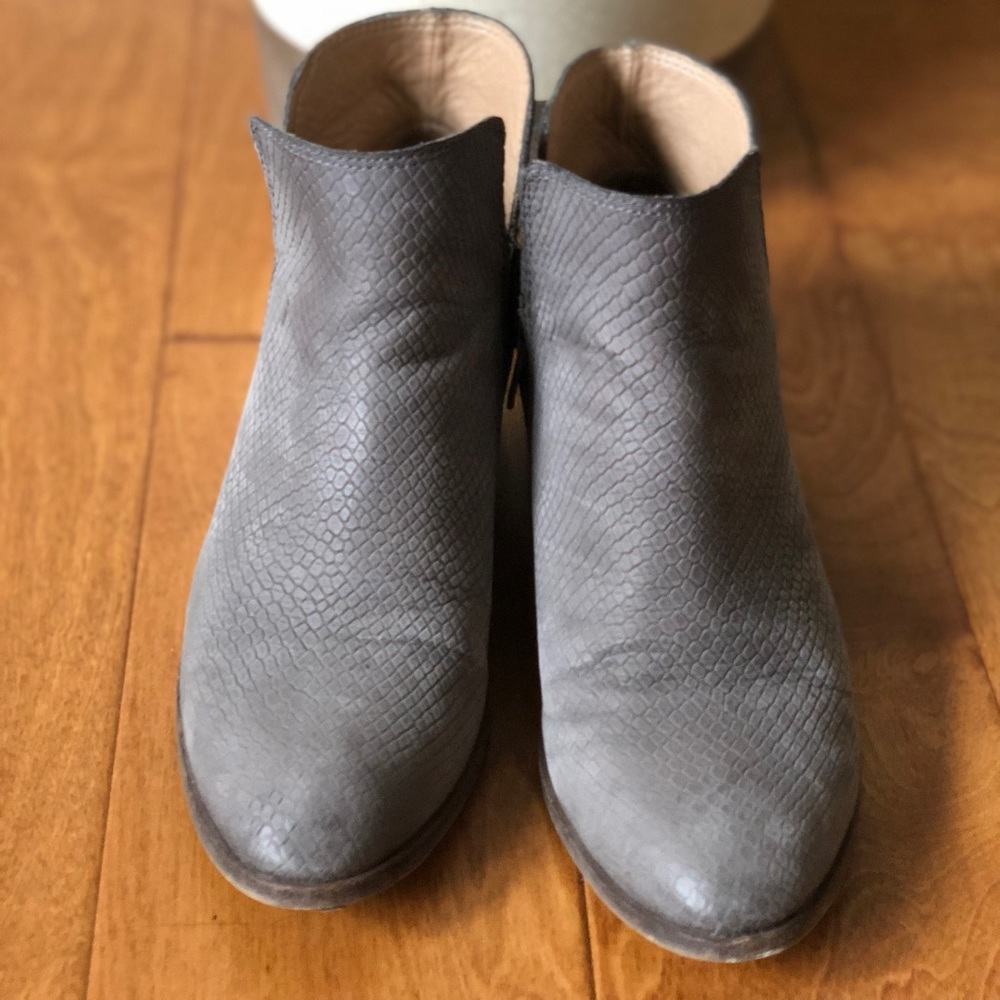 Splendid Hamptyn Grey Bootie